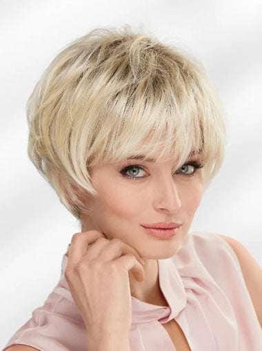 Short Capless Wig – Silky Texture, Flowing Layers