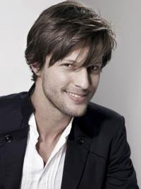 Black Straight Wig for Men Remy Human Hair, Capless With Bangs