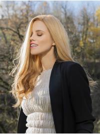 Best 20inch Long Wavy Blonde Lace Front Wig-Remy Human Hair for a Natural Look